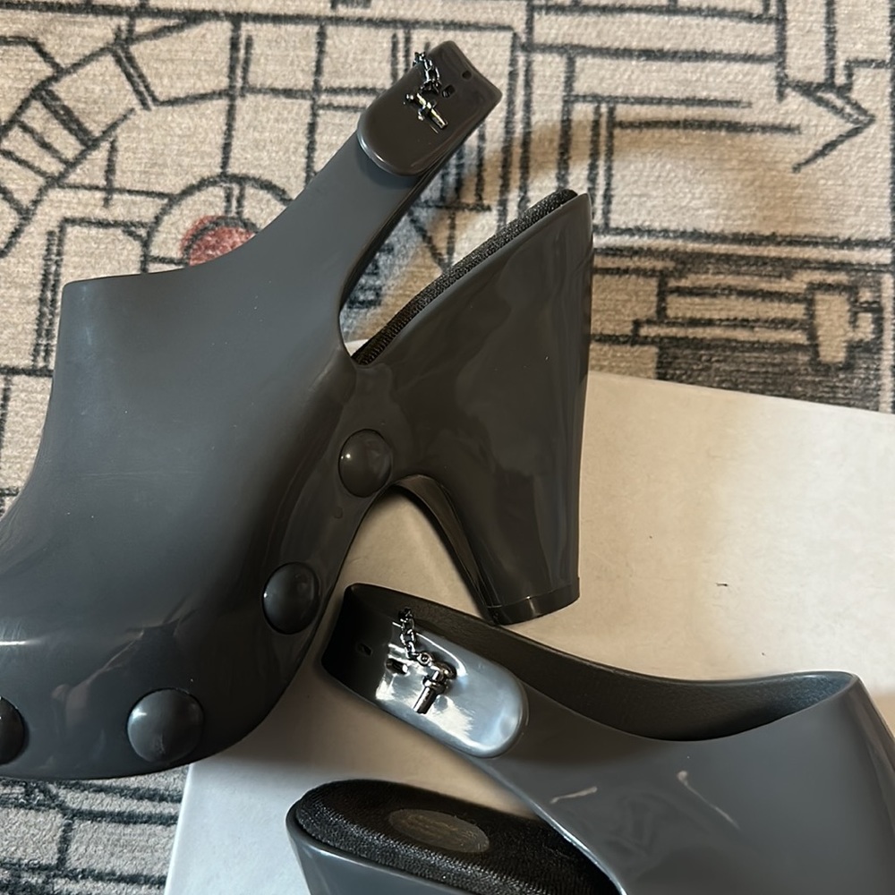 Melissa Slingback Heels - Picture 6 of 7